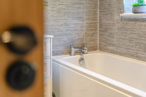 Bathroom/WC- click for photo gallery